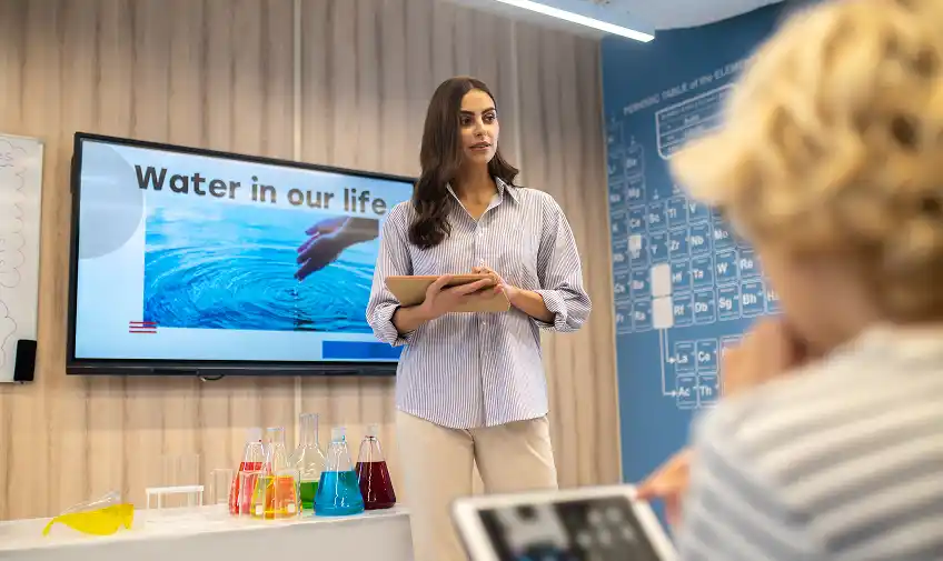 Dlaczego placówki edukacyjne potrzebują systemów visitor management