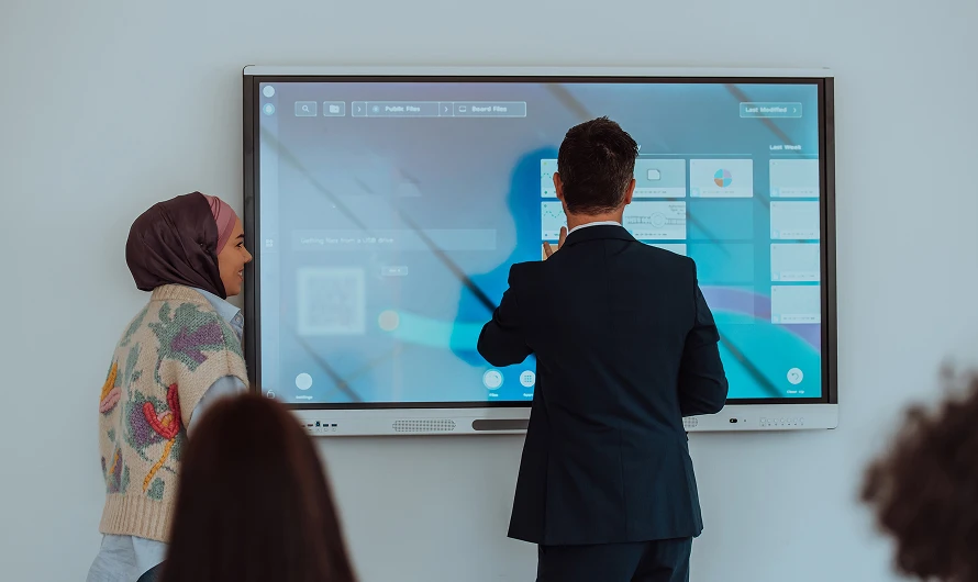 B4 Jak wykorzystać digital signage w biurze