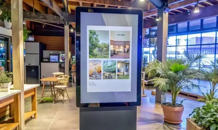 Rola digital signage w nowoczesnych recepcjach i lobby friendlyway