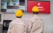 Digital Signage w produkcji: Jak usprawnić komunikację na hali produkcyjnej?